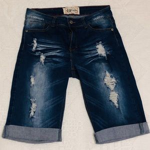 L&B Bermuda Shorts 10” Distressed